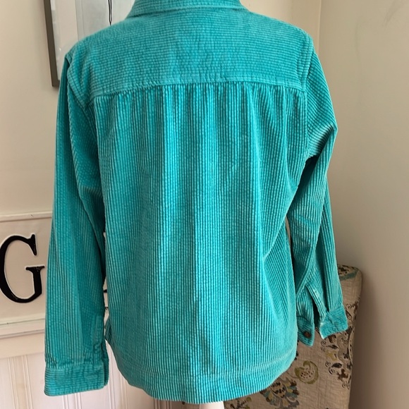 L.L.Bean Women's Comfort Corduroy Relaxed Shirt - Picture 4 of 8
